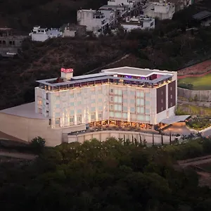 https://justa-sajjangarh-resort-spa.udaipurhotels.org